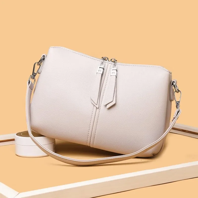

Diaper Bag Fashionable Retro Crossbody Bag Elegant Leather Designer Satchel For Women Stylish Minimalist Tote Purse