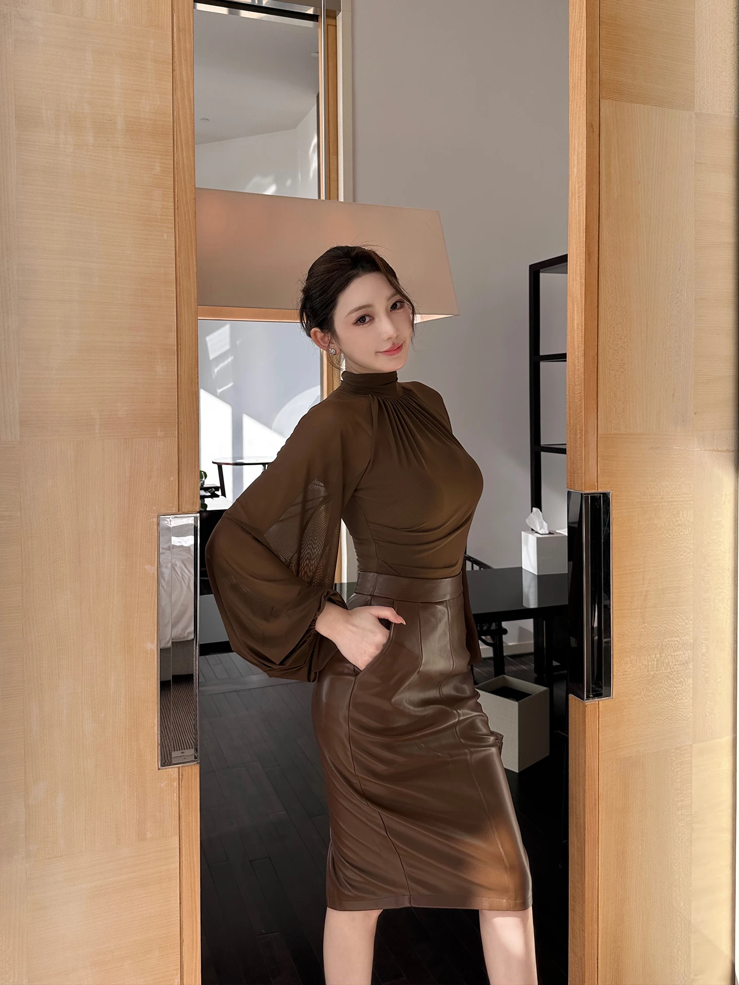 Elegant SX Women's Long Sleeve Shirt Stand Collar Gauze Gathered Lantern Sleeve Top Breathable Comfortable Universal Fit T-Shirt