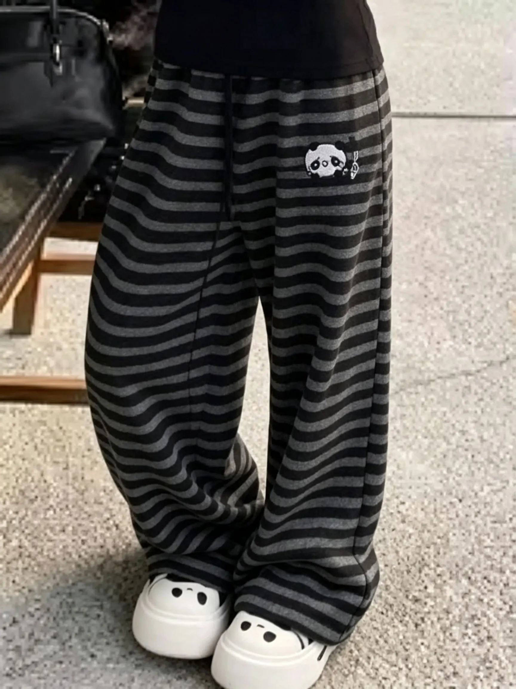 Japanese Y2k Cartoon Charm Embroidery Striped Shorts Women Summer Casual High Waist Straight Pants Vintage Versatile Trousers