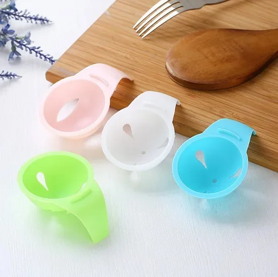 

Egg Separator Egg Yolk White Filter Plastic Yolk Separator Egg Divider Sieve Baking Cooking Tools Kitchen Gadgets KW 016