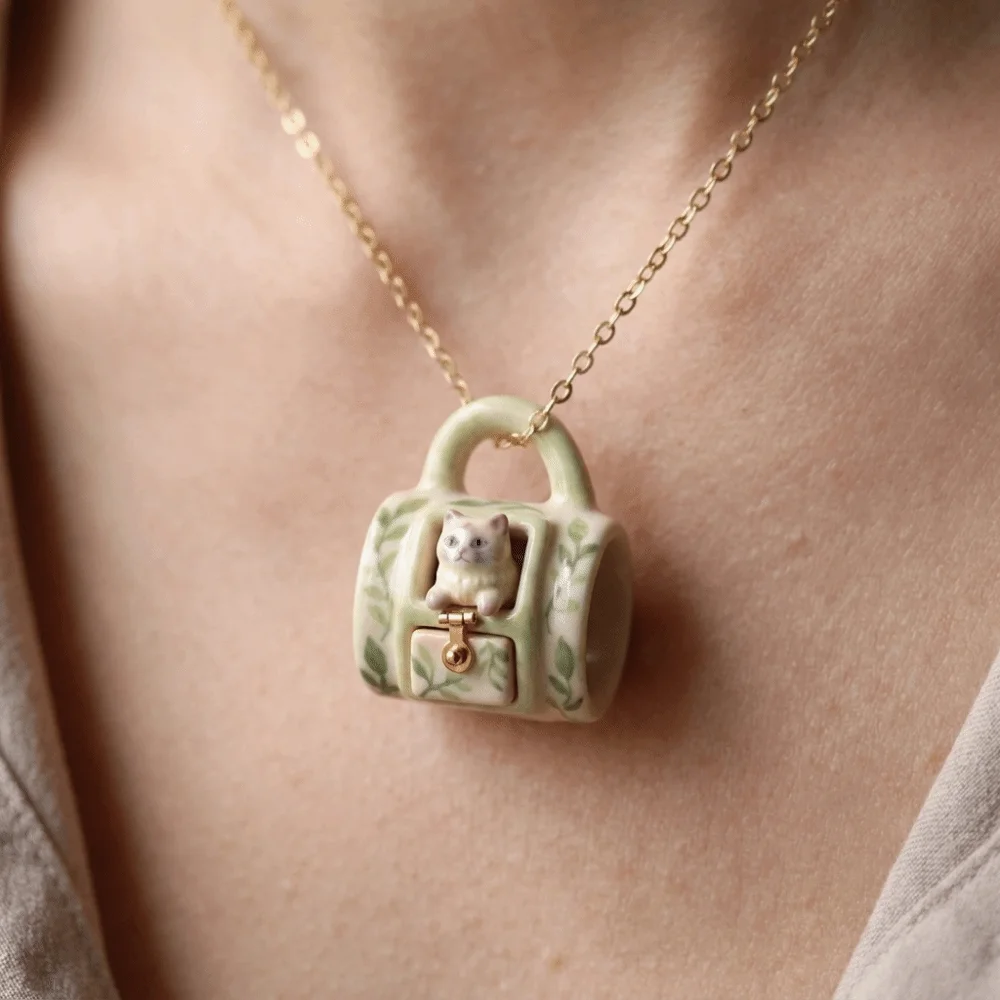 Lightweight Miniature Mug Pendant Necklace Gold Tone Alloy Ceramic Necklace Bunny Cat Micro Scene Cartoon Jewelry Christmas Gift