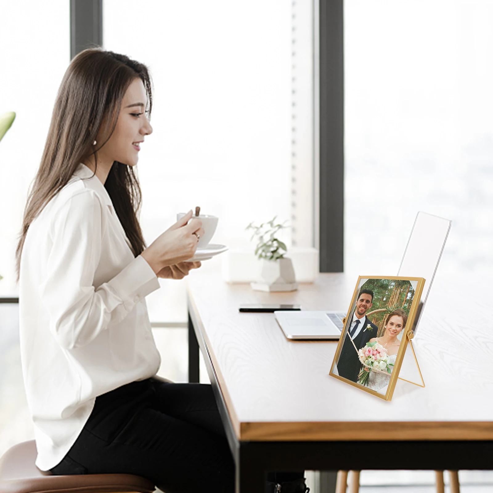 

1pc Metal Photo for Nordic Style Frame Home Office Gold Wrought Iron Decor Picture Nordic Style Frame