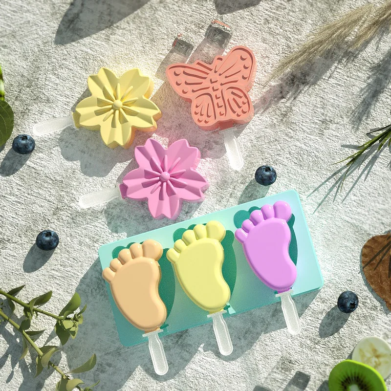 Cartoon Cow Ice Cat Paw Butterfly Cream Silicone Mold With Lid Flower Popsicle Ice Cube Tray Mold Cheese Gift Kitchen Gadgets