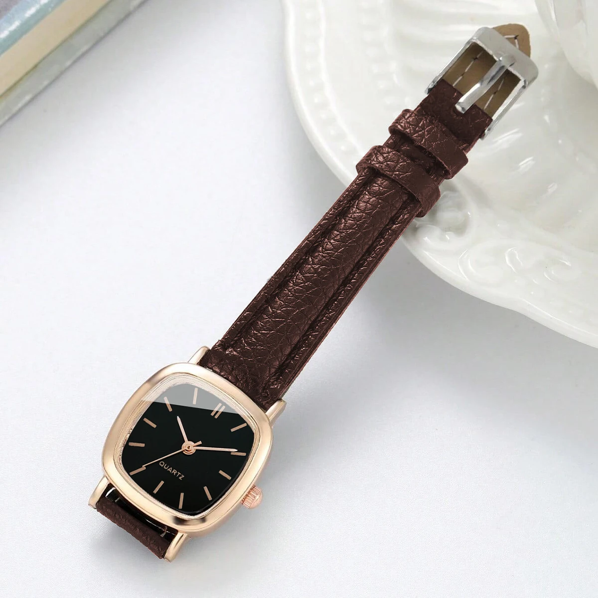 2pcs/set Fashion Women Leather Strap Square Case Quartz Watch & Heart Bracelet