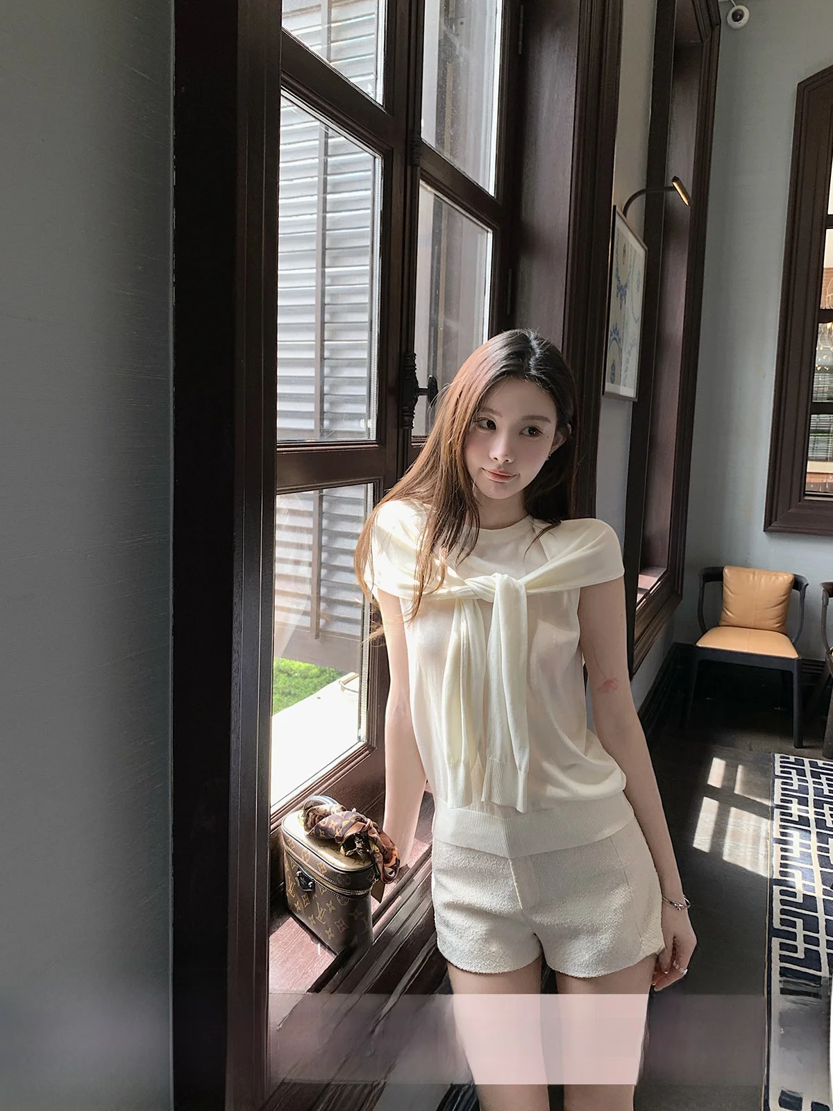 

White round Ne Tie Dye Svel Women's Top Ice Spring Design Comfortable Korean Sle Loose Fit Long Sve irt