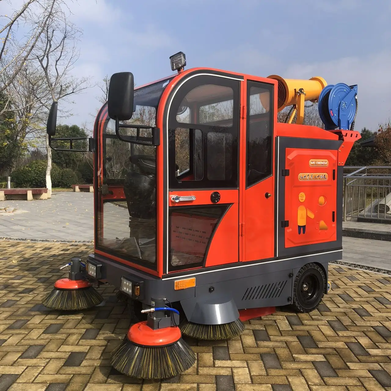 Customization Fully Enclosed Four-brush Road Sweeper Electric Road Cleaning Road Sweeping Machine