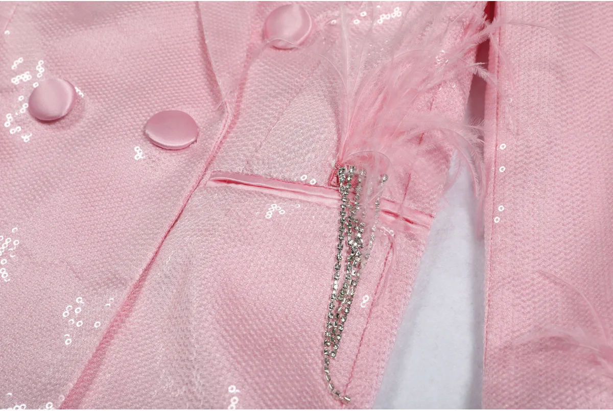 بدلة نسائية عصرية من CHUJIE للتنقل والترفيه أنيقة باللون الوردي والترتر والريش بدلة نسائية صغيرة 2025 ربيع جديد