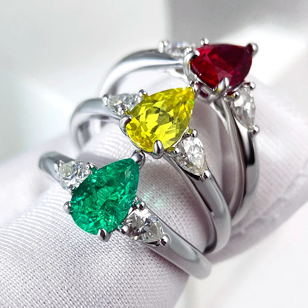 COSYA 1CT Pear Cut Lab Grown Colombian Emerald/Ruby Ring for Women S925 Silver 3 Stone Wedding Band With Moissanite Fine Jewelry