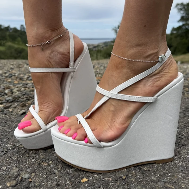 Platfrom Wegdes One Word Belt Sandals Flip Toe Sexy Pointed Toe Accept Customized New Arrivals Fashion Women Modern Shoes
