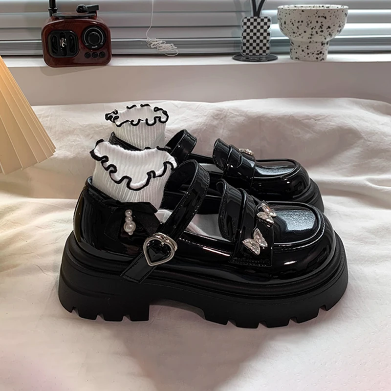 Girls Black Leather Shoes for Wedding Party School Opening Soft PU Bright Skin Kids Flats with Metal Butterfly Princess Sweet