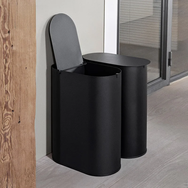 

Мусорное ведро Ferm Living Scandinavian Sle с большой вместимостью и крышкой, для бытовых отходов, железный корпус, внутренняя часть из пластика