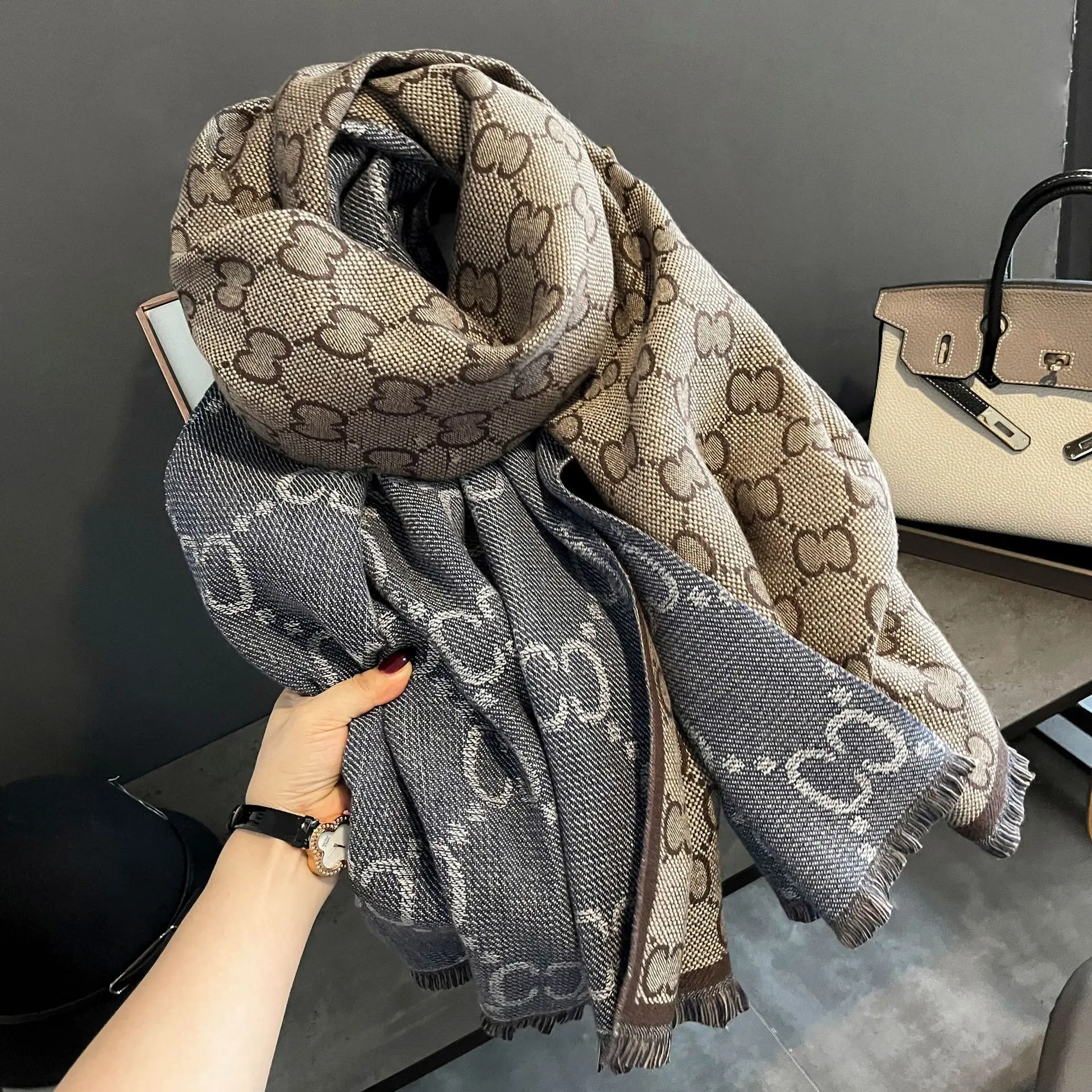 New Winter Warm Cashmere Wraps Women Scarf Luxury Design Pashmina Thick Shawl Blanket Bufanda Foulard Travel Poncho Stoles