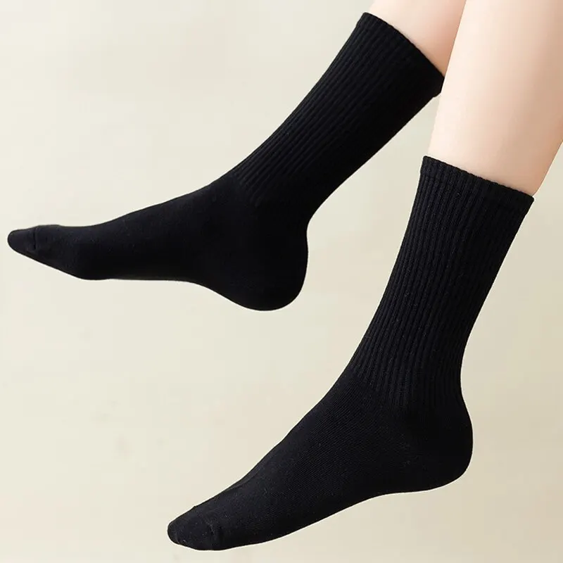 6 Pairs Middle Tube Socks For Men Solid Colour In White and Black Streetwear Harajuku Fashion Breathable and Casual Socks