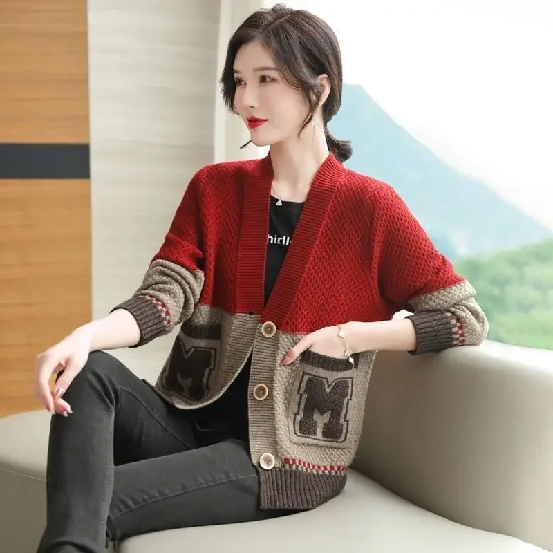 Cardigan for Women Color Matching Loose Winter 2024 Outerwear Warm Knitted Sweater Woman Korean Streetwear Attractive Vintage