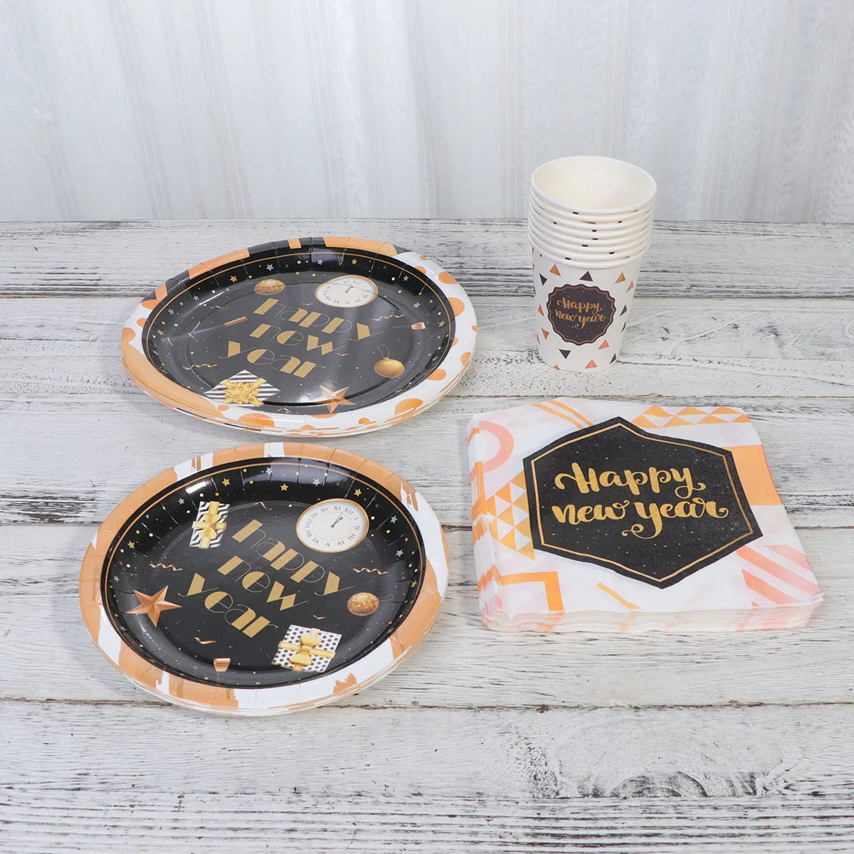 

44PCS Disposable Tableware Set Paper Decorative Dinnerware Party Supplies for Party New Year Festival (7inch Plate, 9inch Plate,