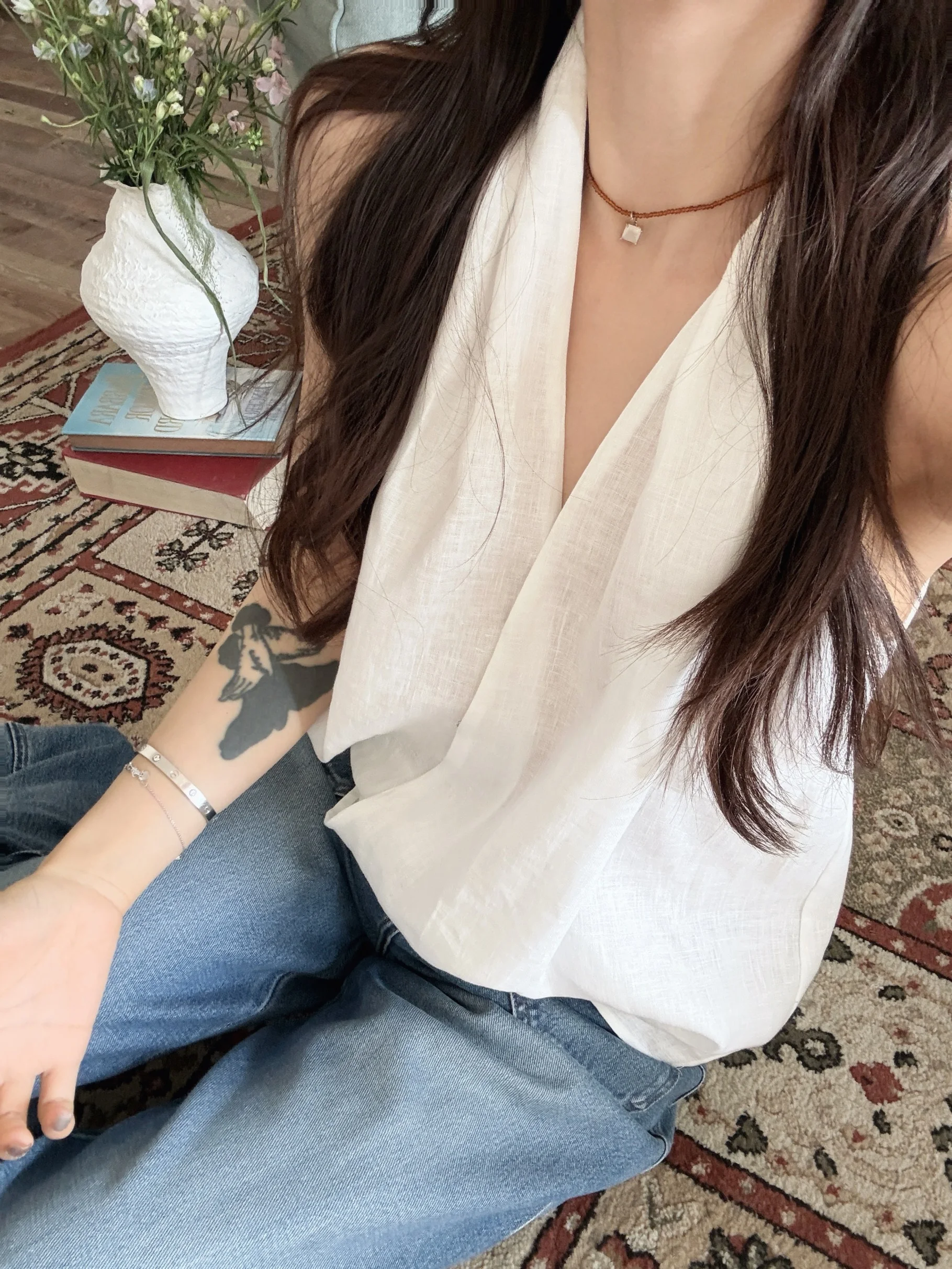

Chier Pure Linen Minimalist Hanging Neck Top Women's Vest Short Length Loose Fit Spring 2026 ChieFever Series