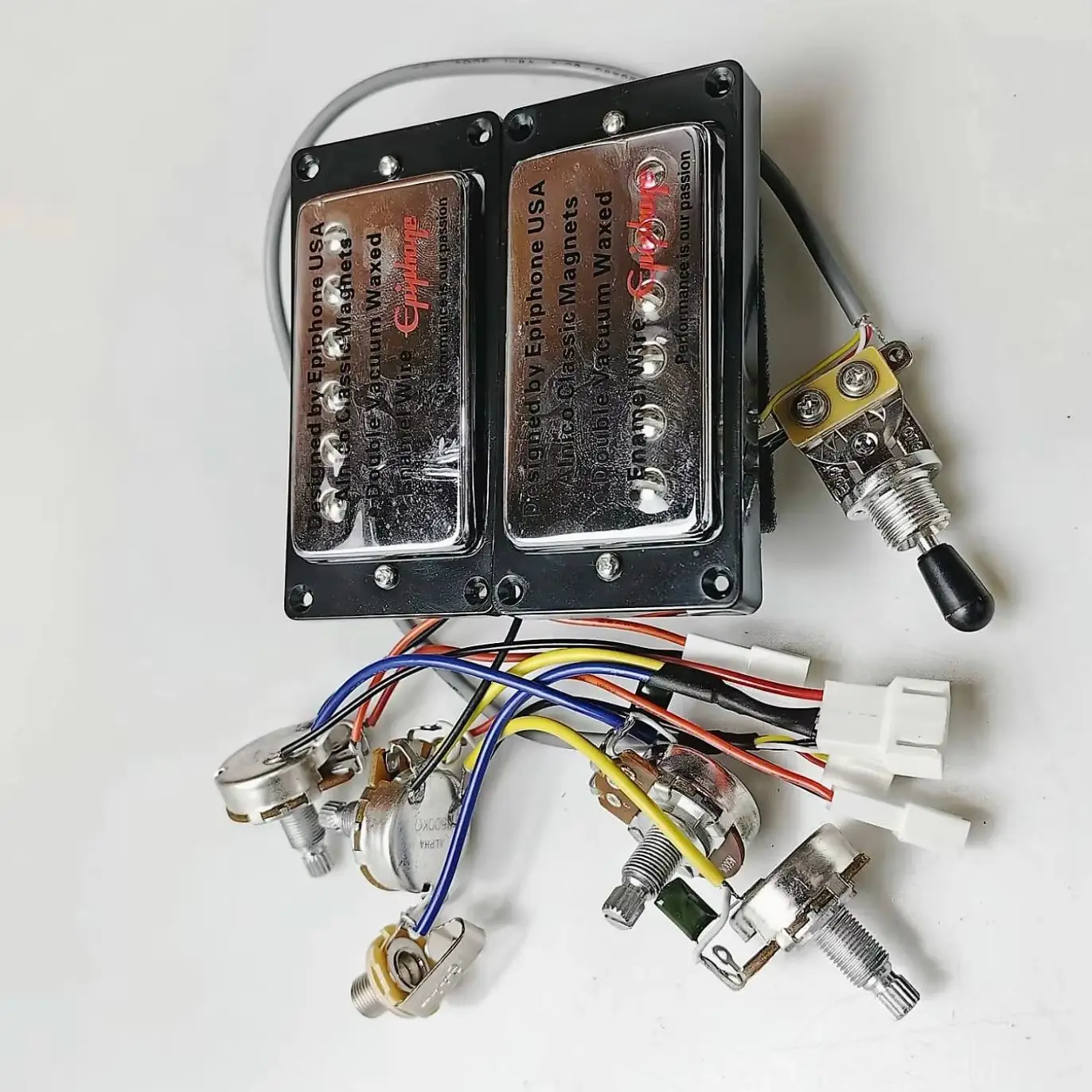 

Набор звукоснимателей для хамбакера для наушников и гитары с комплектом жгутов проводов, подходящим для LP SG