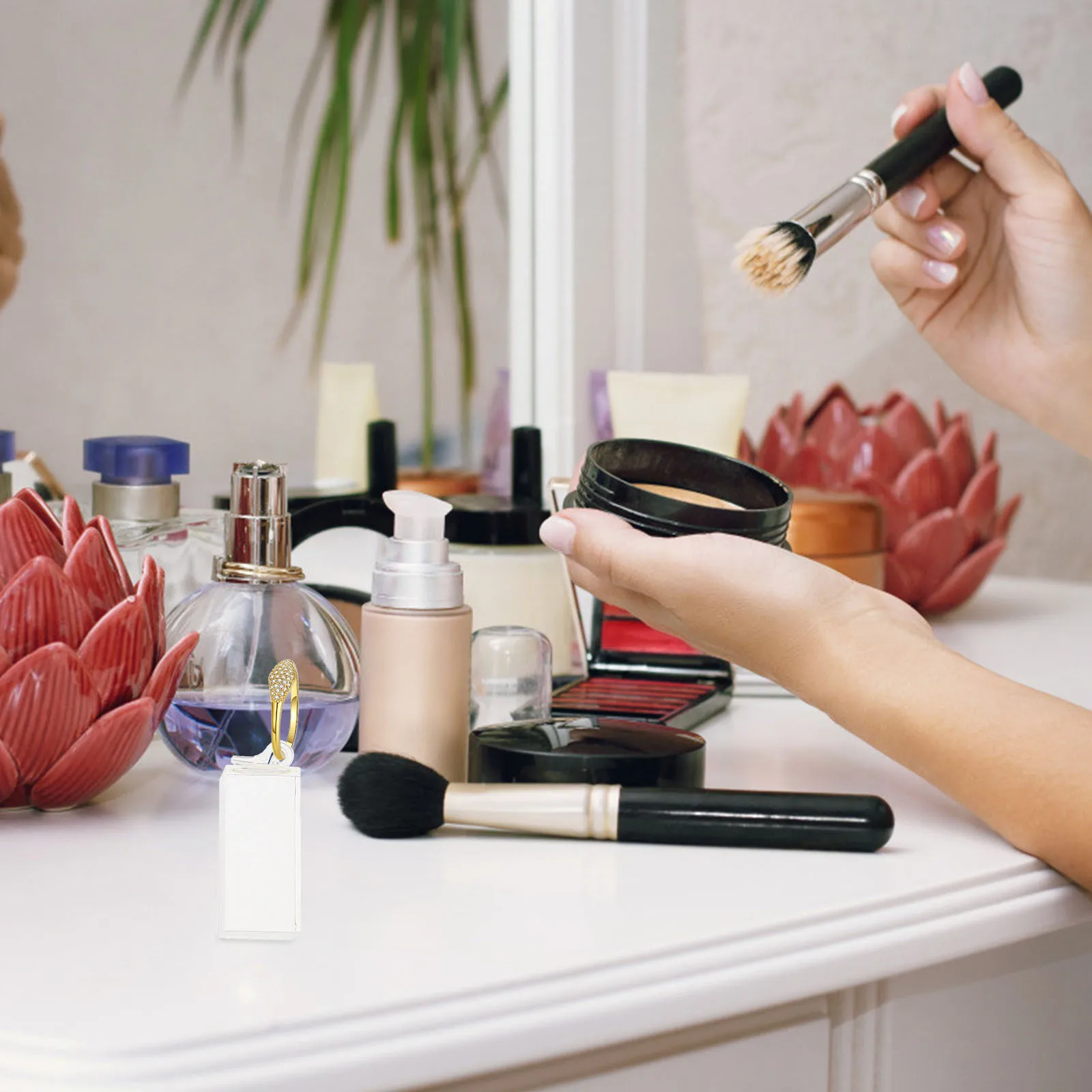 

7Pcs Acrylic Jewelry Display Stand Clear Ring Holder Square Durable Organizer Perfect for Showcases Ring Holder