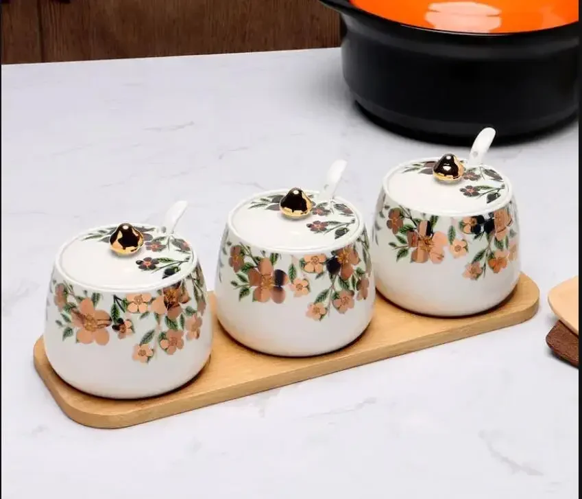 Kitchen Condiment Storage Tank Ceramic Spice Tank Salt Sugar Pepper Storage Container European-style Home Kitchen Seasoning Tool