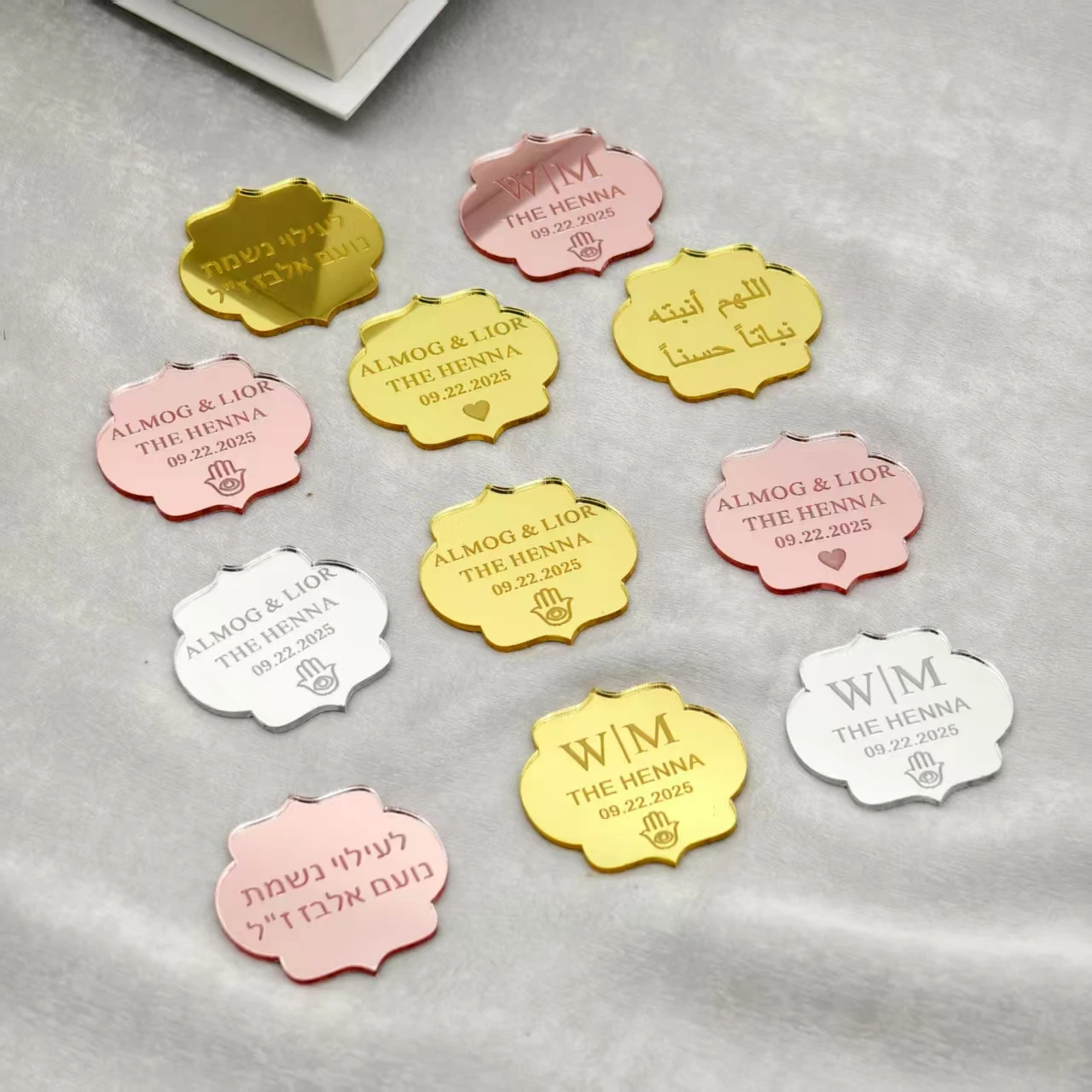

20/50/100pcs Personalized Engraved Tag Wedding Name Round Tag Acrylic Mirror Wedding Party Table Decoration Favors Custom Gift
