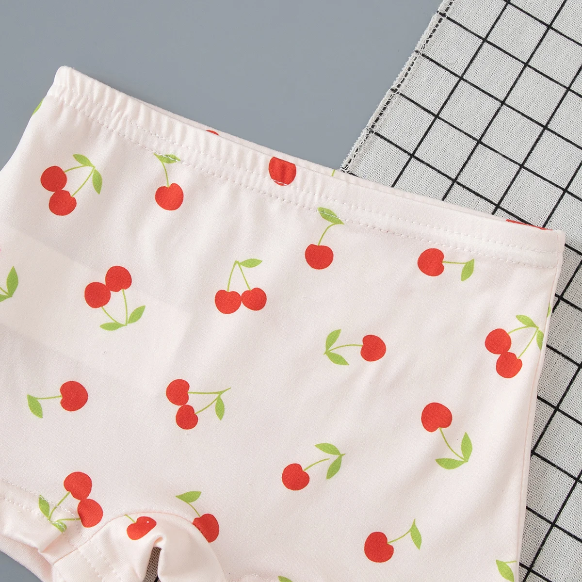 5-teiliges Set süßer Unterwäsche für Mädchen für alle Jahreszeiten, bequeme Boxershorts mit Schleifendruck als Basis-Shorts für zu Hause. – Detail 14