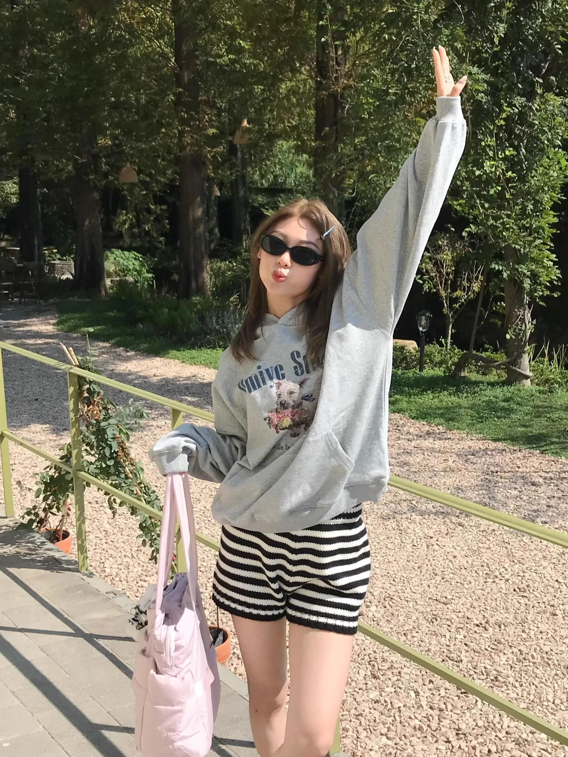 Leste hoje quente coreano sle fre flor pequeno cão anti-envelhecimento impressão dos desenhos animados casual solto puro algodão hoodie topo