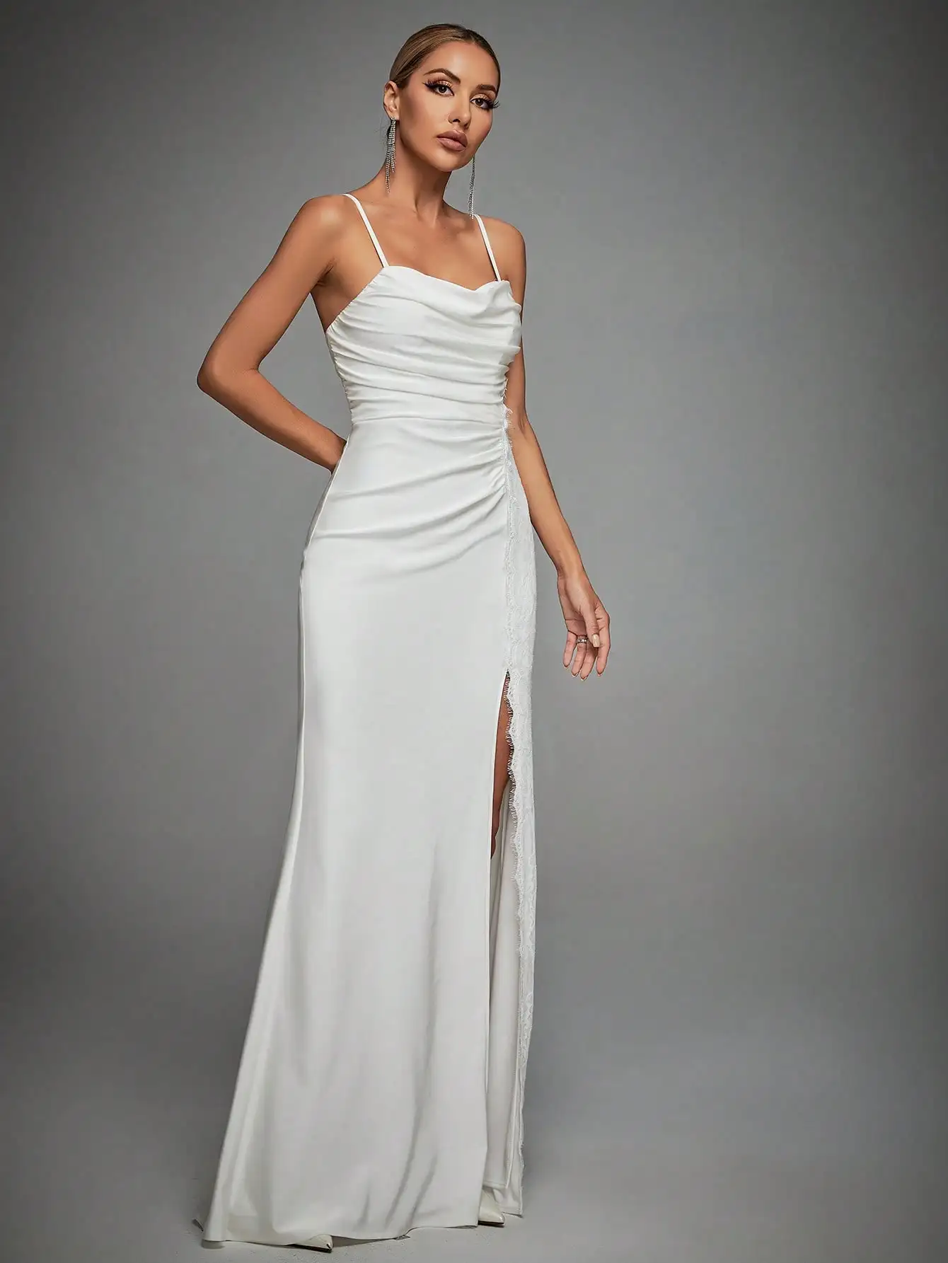 Mgiacy Kołnierzyk typu halter, patchworkowa koronka Suknia ślubna Sukienka na studniówkę Sukienka na imprezę Sukienka dla druhny