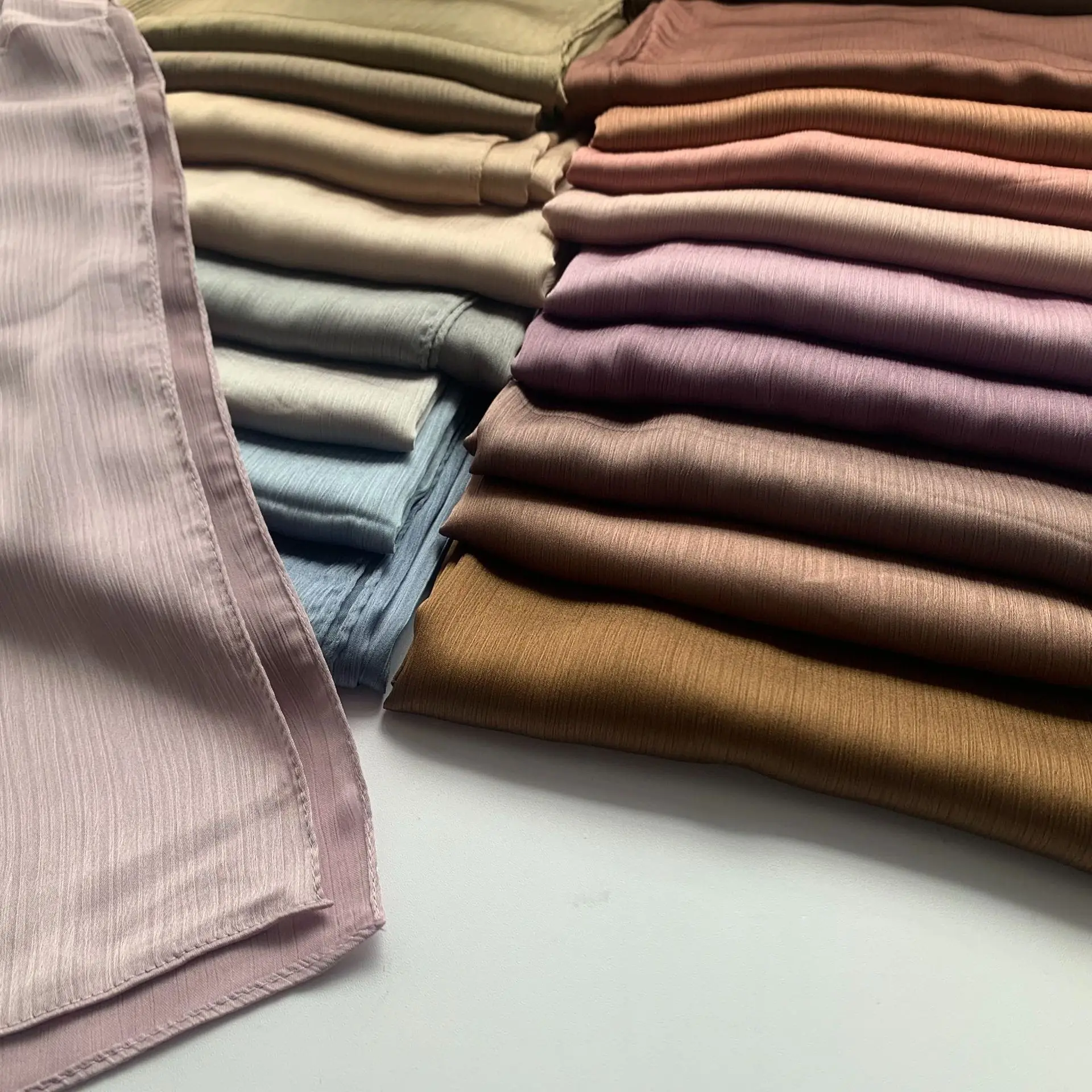 Bufanda de gasa crepé para Mujer, pañuelo transpirable de gasa para la cabeza, chal liso, Hijab, estolas, pañuelos, diadema, Bufanda para Mujer 2026