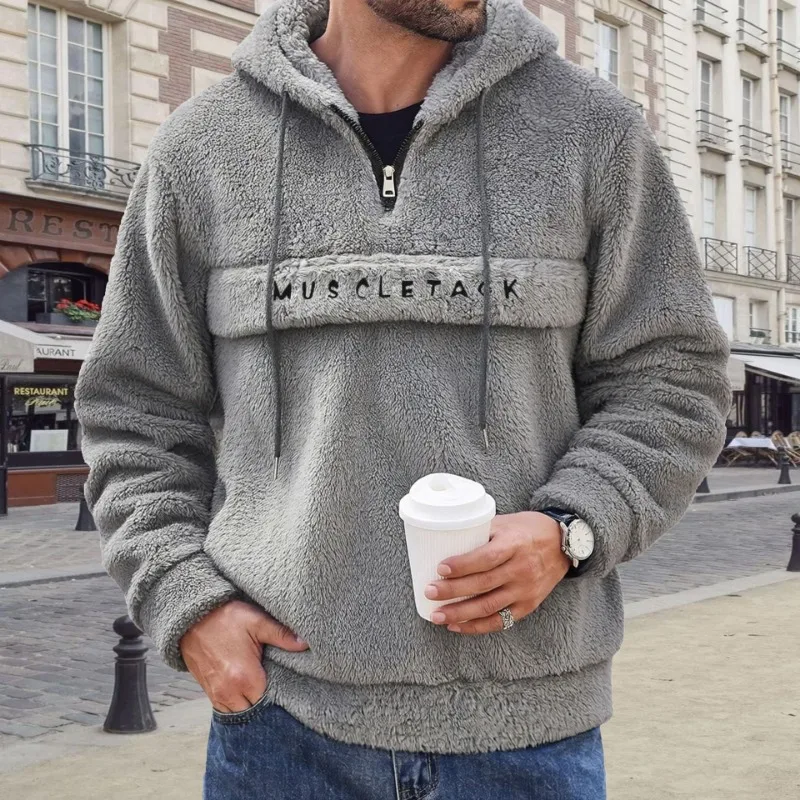 

Мужская флисовая толстовка на молнии до середины груди с мягким плюшевым начесом, принтом-надписью и карманом-кенгуру для повседневной носки зимой