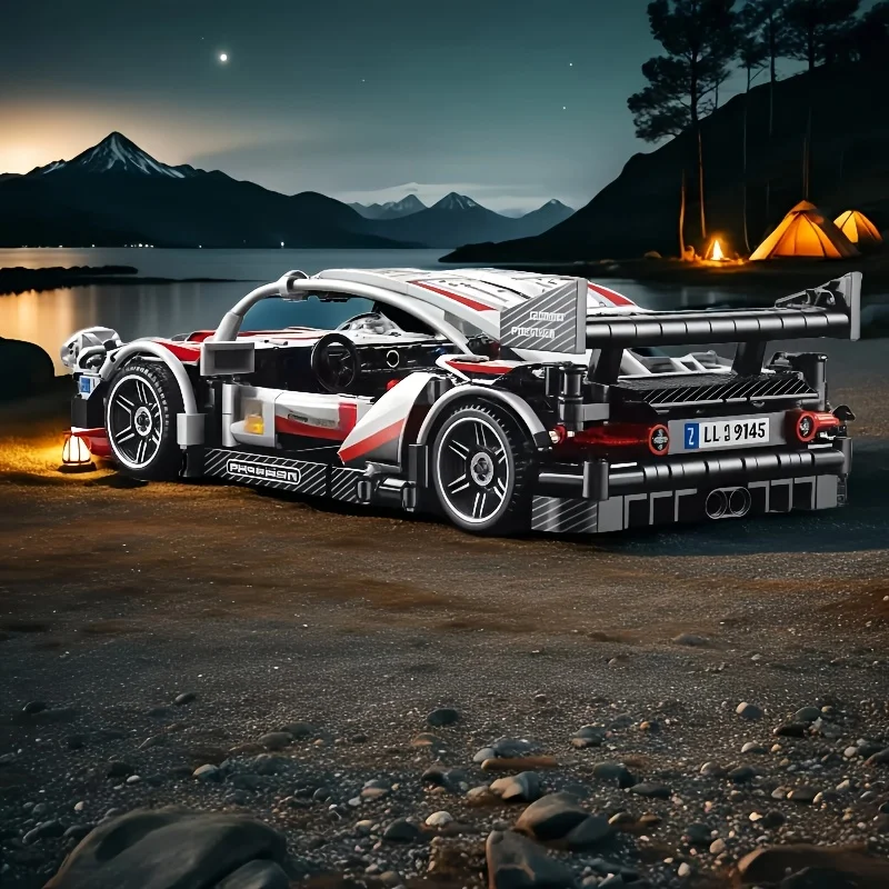 Weißer zusammengebauter Baustein-Sportwagen mit 372 Partikeln, 6 Jahre alte Jungen wie ein Spielzeuggeschenk