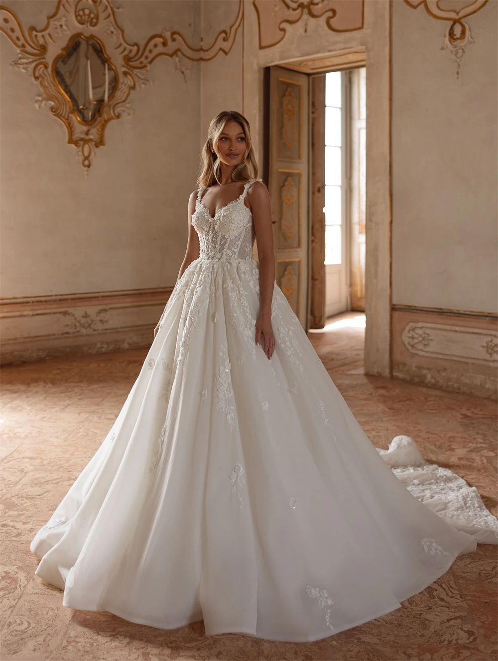 Customized Exquisite Appliques and Sequined Wedding Dress Classic Chapel Train Lace Up Back Bridal Gowns Formal Vestido De Novia