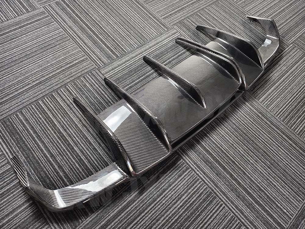 JXWANCF For Benz E Class W212 E400 E500 E63 AMG 4 Door Sport 2011-2013 Rear Bumper Lip Diffuser Spoiler Carbon Fiber FRP view 4