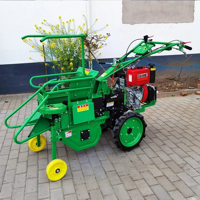 Efficient Chinese Factory Price Mini Combine Corn Harvester