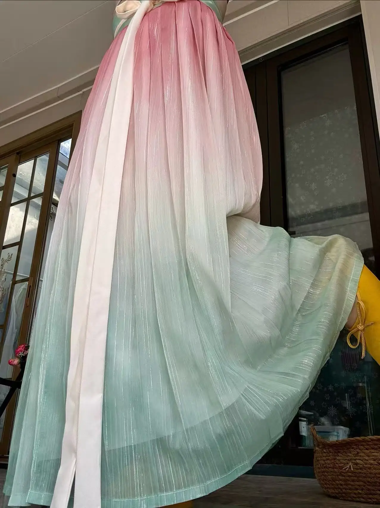 

Оригинальная плиссированная юбка ZhiTing в стиле династии Сун с серебряной нитью и градиентом, новая коллекция весна-лето, повседневная серия с поясом, юбка Ханьфу