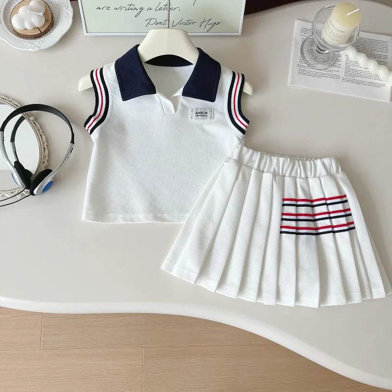 

Girls' Suit Summer New Korean Version of Girls Cute Sleeveless POLO Shirt + Skirt Two-piece Set for 2-9yrs