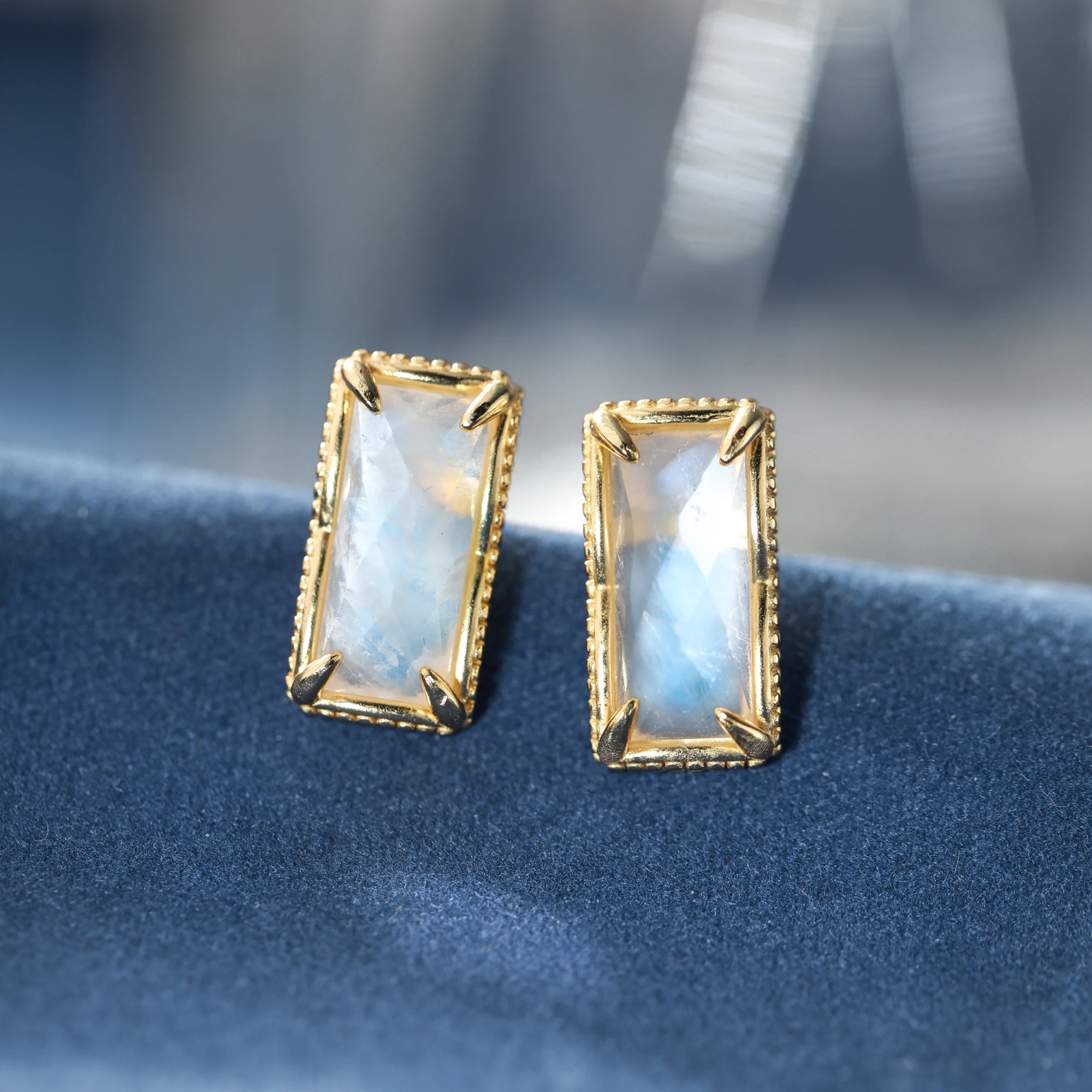 

925 Sterling Silver Korean Fashion Moonstone Rectangle Stud Earrings for Women Simple Design Exquisite Girls Charm Jewelry Gifts