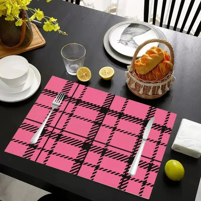 VIKAMA 2/4/6Pcs Retro Contrasting Checkered Placemats, Heavy Duty Waterproof Non Slip Kitchen Dining Tableware Mat