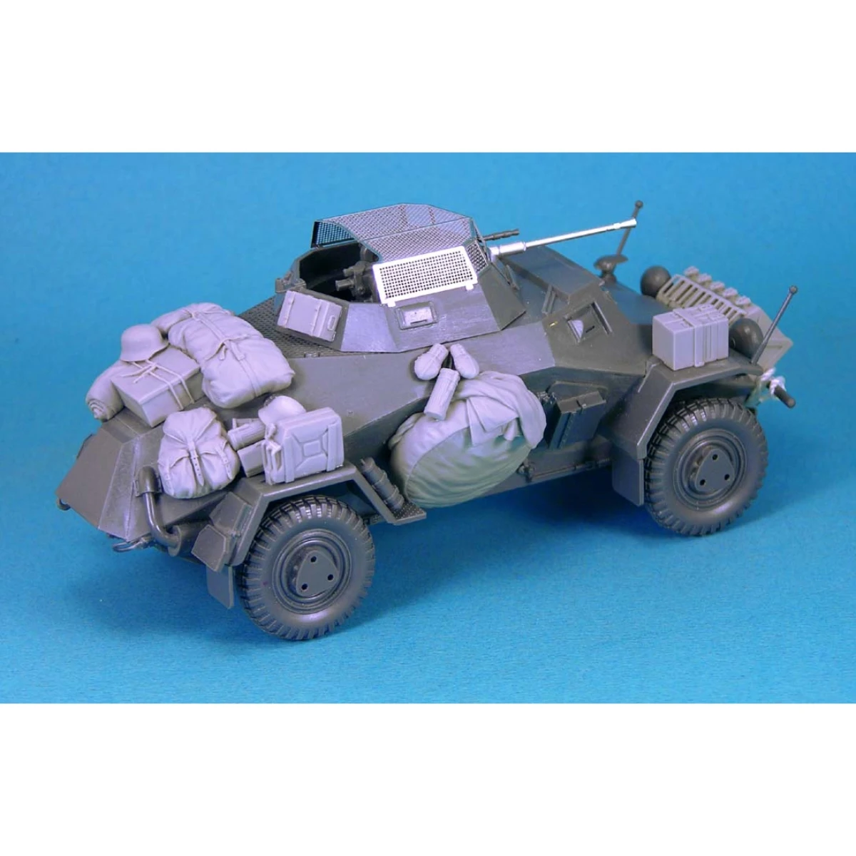 

1/35 Resin unpainted model Kit, military theme, German Sd.Kfz.222 four wheel armor fitting, unassembled and unpainted GK,