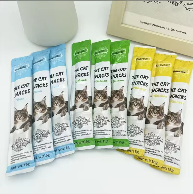 Hot Selling Chicken Tuna Salmon 15g/Pc Wet Cat Treats Various Flavor Wholesale Creamy Treats Cat Strips Organic Pet Wet Snacks