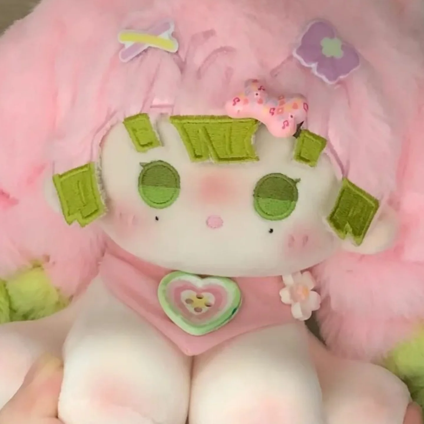 Kanroji Mitsuri coton poupée démon Slayer Anime thème 15 cm peluche compagnon de fourrure à collectionner peluche Figure cadeau