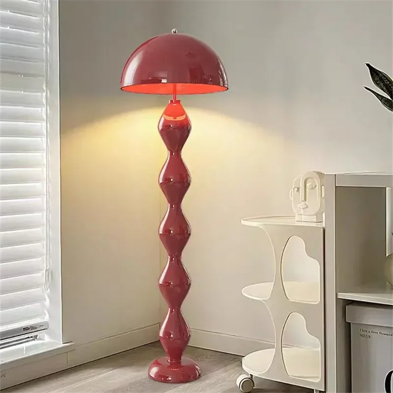 Lampa podłogowa Mushroom Designer Vintage Światła pionowe Minimalistyczny kremowy styl Sofa do salonu Next To Warm Dekoracja domu LED