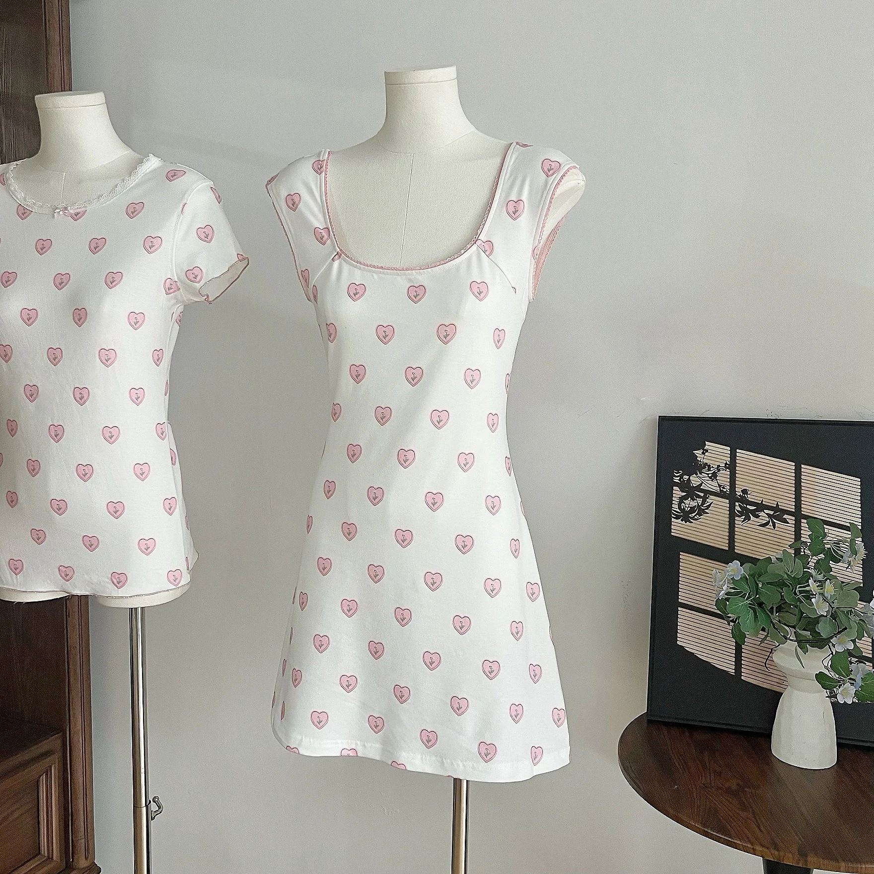 Love print U-neck dress+shoulder short sleeved T-shirt