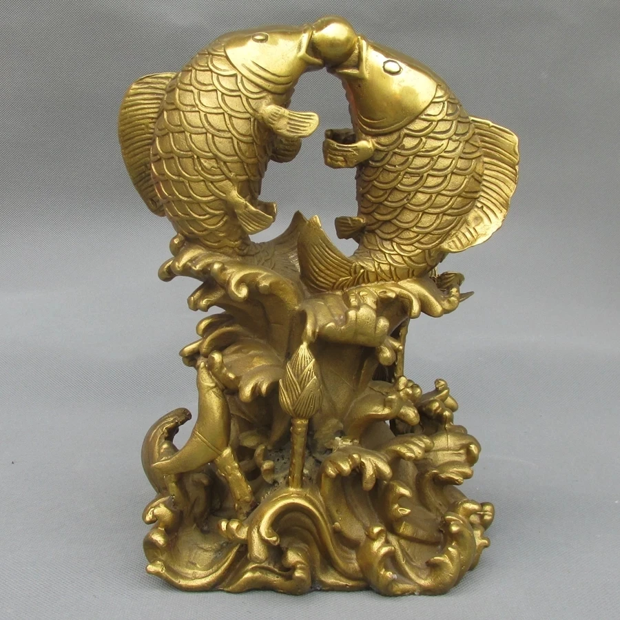 

Lucky Chinese Pure Brass Two Fish Play Ball On Auspicious Lotus Leaf Statue 23cm