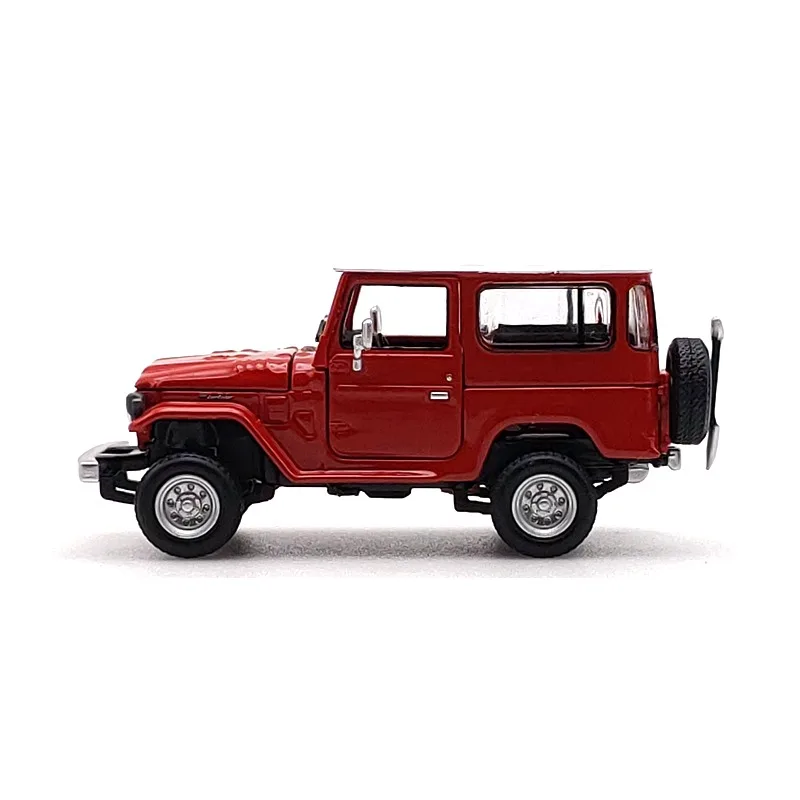 1:64 Scale LC40 FJ40 Off-road Vehicle Alloy Car Model Ornaments