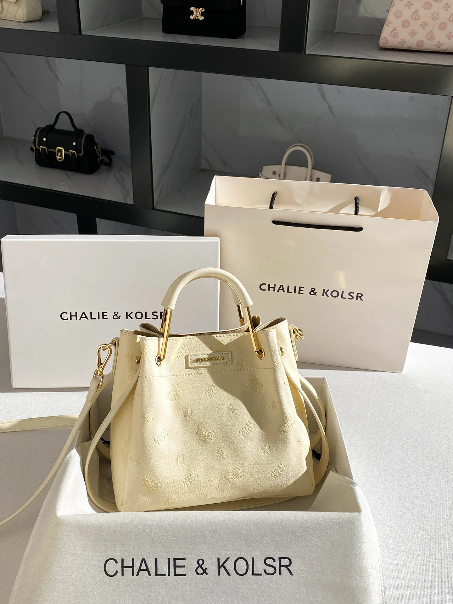 sac-fourre-tout-chic-a-imprime-dessin-anime-sac-seau-sac-de-banlieue-tendance-printemps-ete-nouveau-sac-fourre-tout-de-banlieue-haut-de-gamme-style-decontracte-doux-et-leger