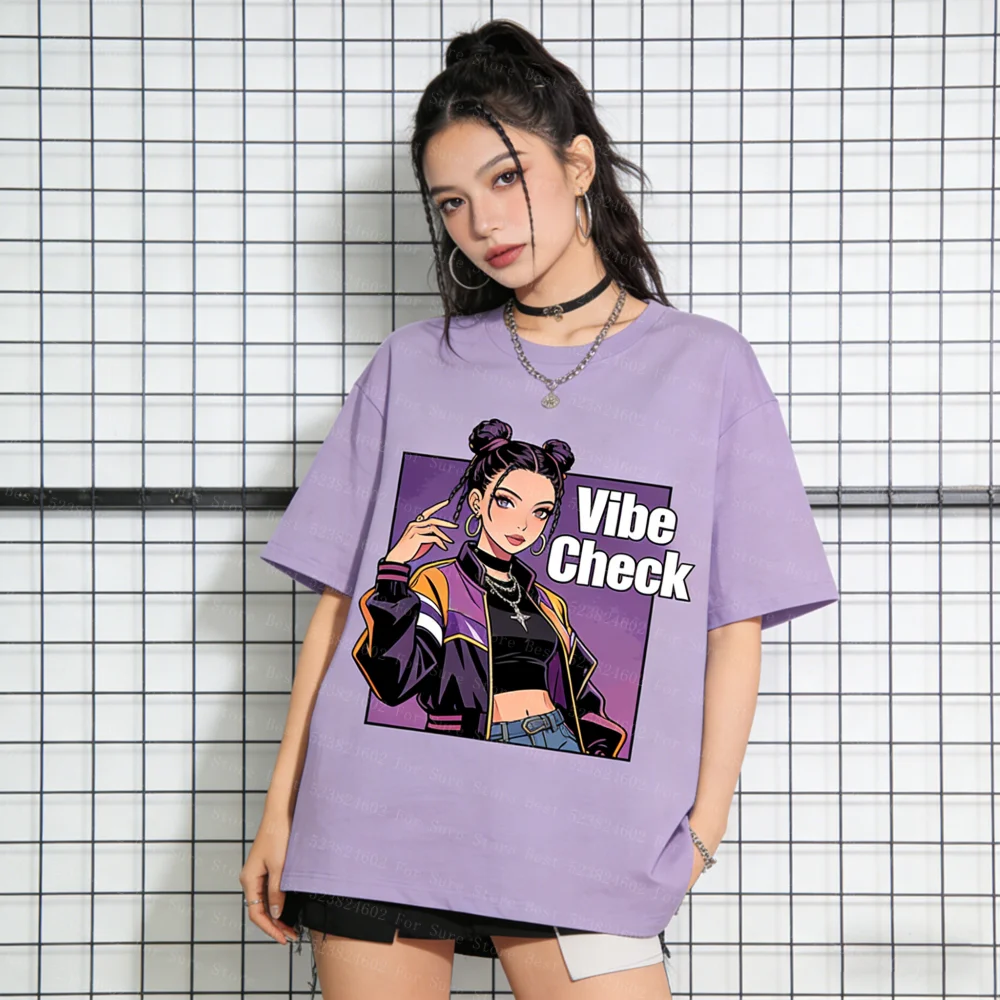 Damen Oversized Vibe Check Anime Grafik T-Shirts Hip Hop Streetwear Lässige Oberteile 6 Trendige Farben für Sommer Tägliches Tragen