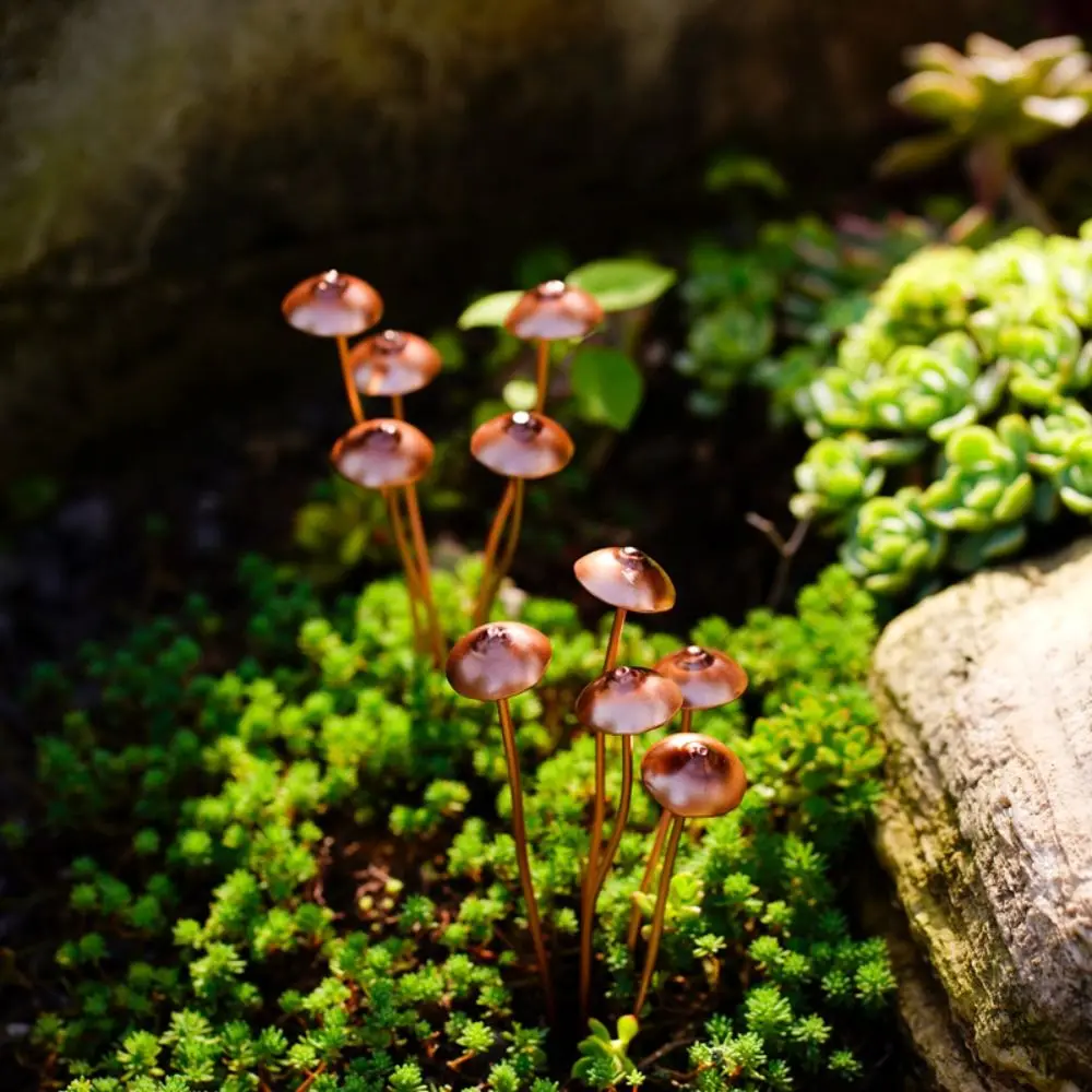 Charming Metal Mushroom Garden Stakes Rustic Unique Mushroom Garden Statue Handmade Mushroom Ground Decoration