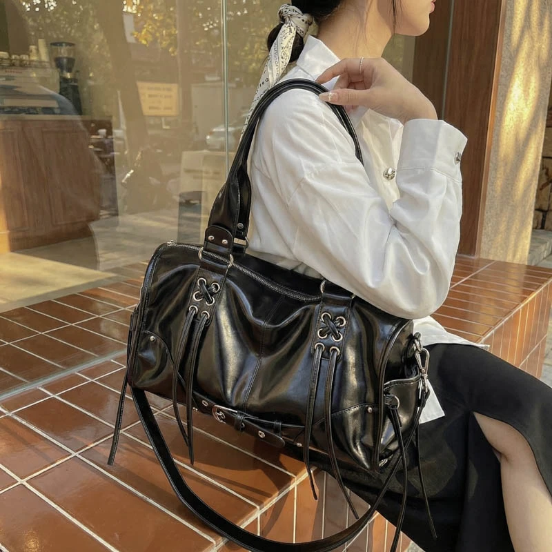 

2026 New Korean Fashion Soft Leather High Capacity Travel Totes Women's Business Shoulder Bags Handbag Crossbody Bag