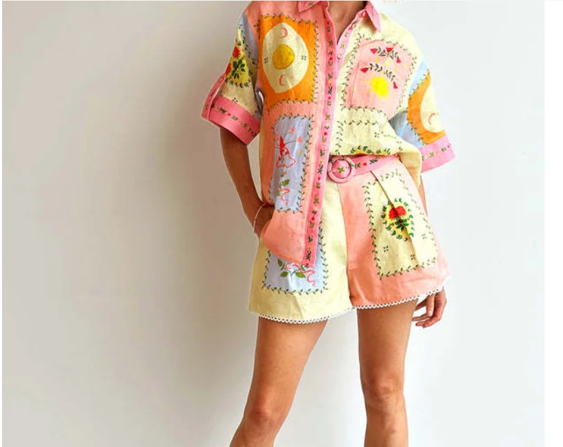 2025 Tunica da spiaggia Abbigliamento estivo da donna Abito da bagno Copricostumi Mantelle femminili sul costume da bagno Nuova camicia di lino casual e alla moda