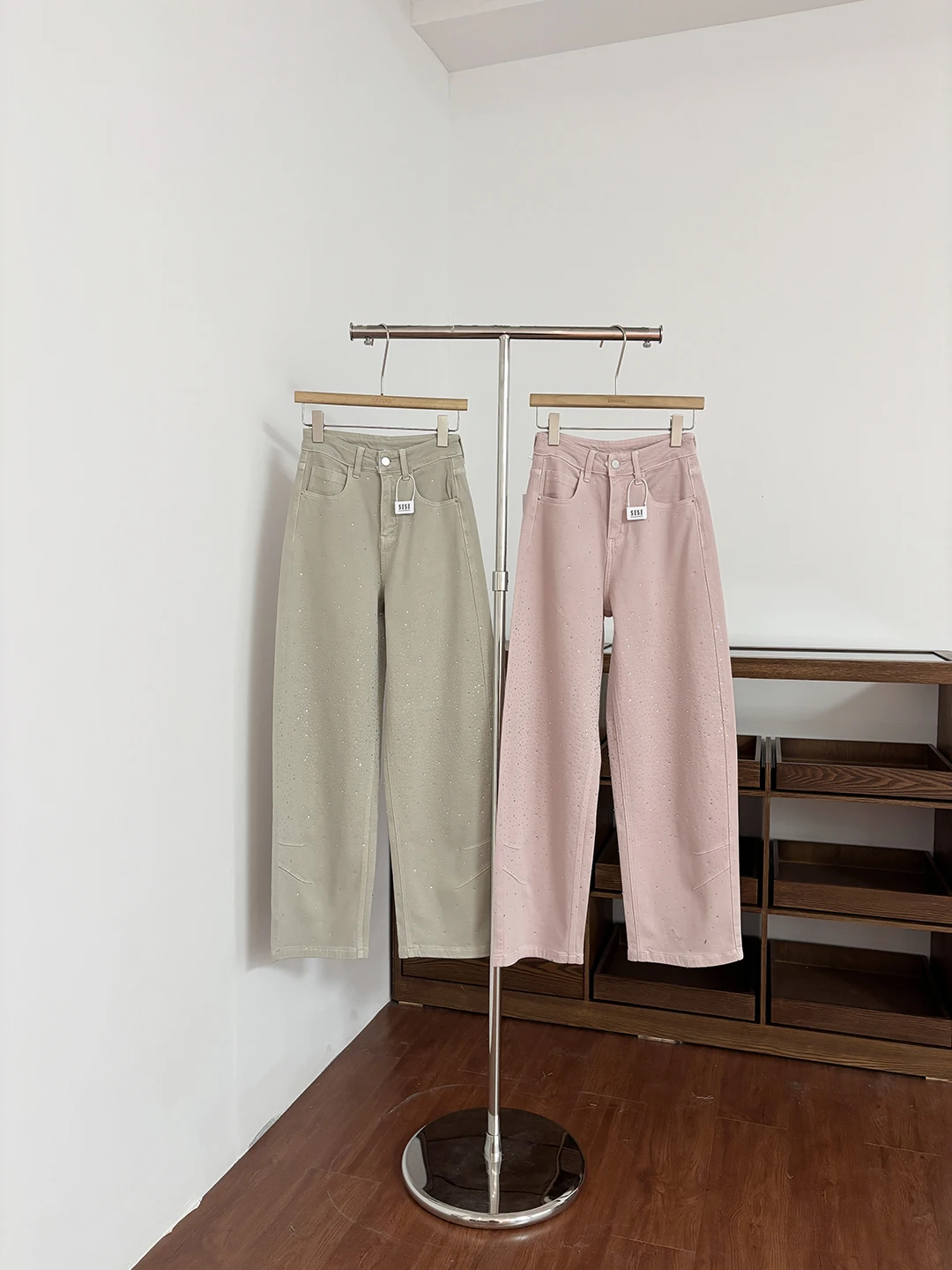 

Ретро-корейские джинсы с бриллиантовой отделкой, утягивающие, с высокой талией, прямые, широкие штанины, женская мода Весна 2026